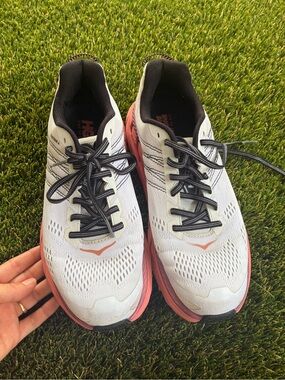 Shoes hoka